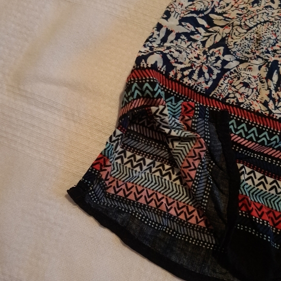 Daniel Rainn women's size small rayon tank top, flowy VGUC - Picture 2 of 7